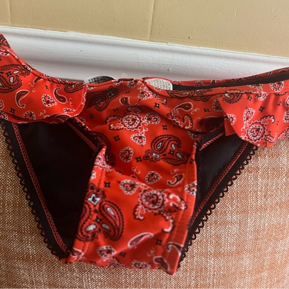 Forever 21 Orange Paisley Women’s Small Ruffled Bikini 2-Piece Swimsuit - Picture 4 of 5